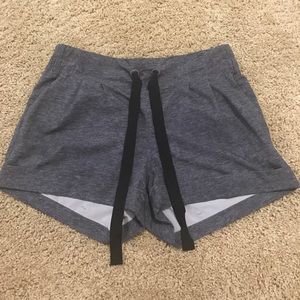 Gray Spring breaker lululemon shorts size 6